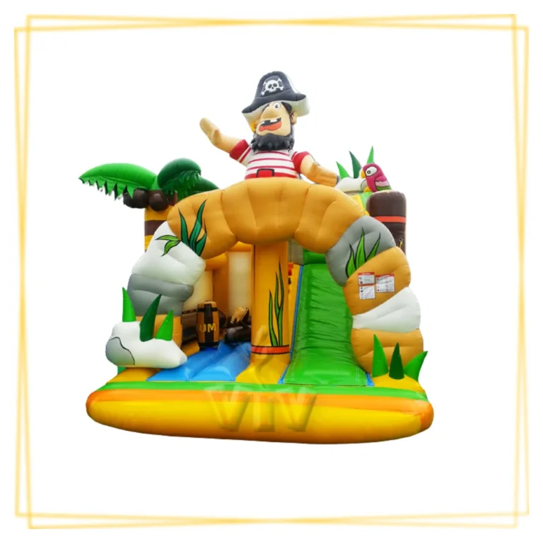 structure gonflable pirate avec obstacles et toboggan pour enfants